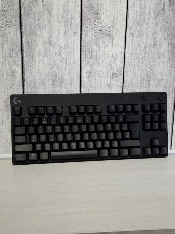 Клавиатура Logitech G Pro