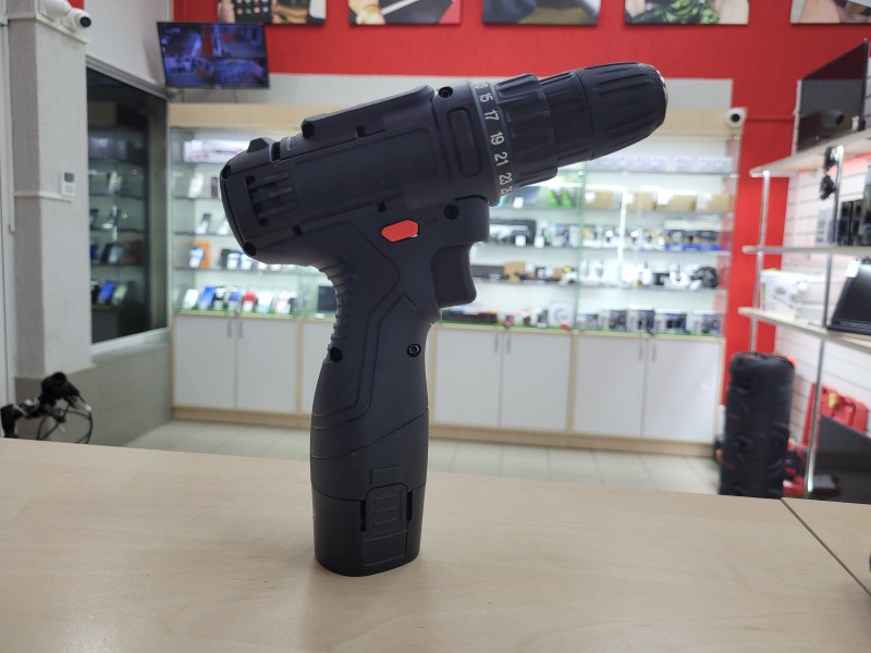 Шуруповерт  no name