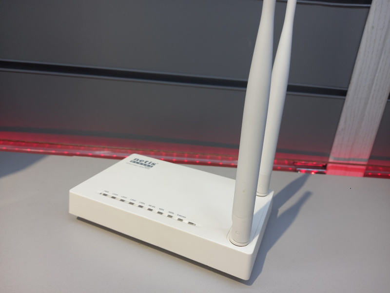 Роутер Netis dl4323