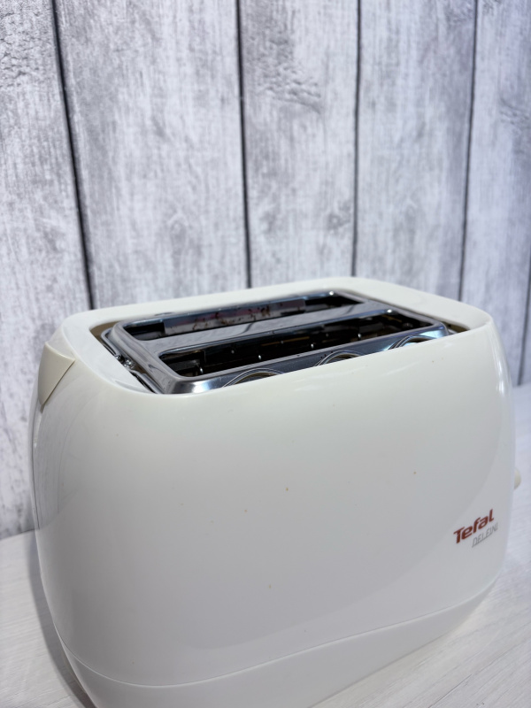 Тостер Tefal DELFINI